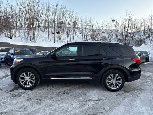 Used 2023 Ford Explorer Limited image 4