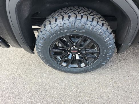 New 2026 GMC Sierra 1500 Elevation image 6