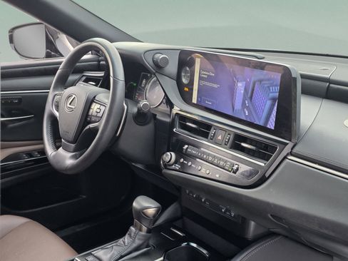 Used 2023 Lexus ES 300h w/ Premium Package image 31