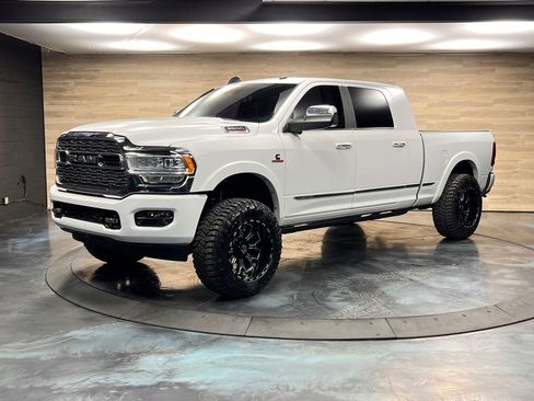 Used 2022 RAM 3500 Limited image 3