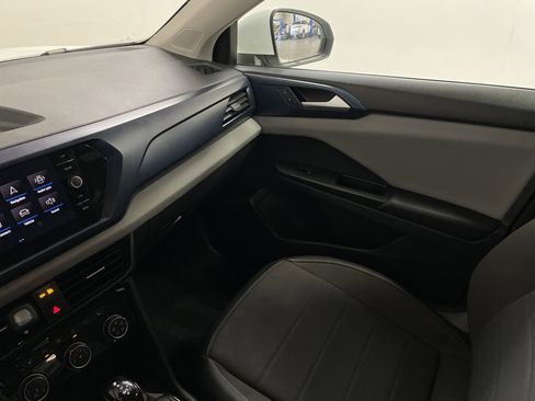 Used 2023 Volkswagen Taos SE w/ Black Wheel Package image 14