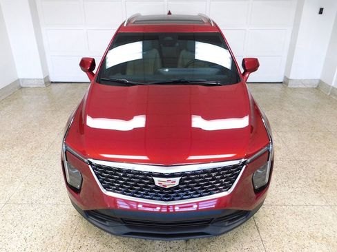 Used 2024 Cadillac XT4 Luxury w/ Cold Weather Package image 14