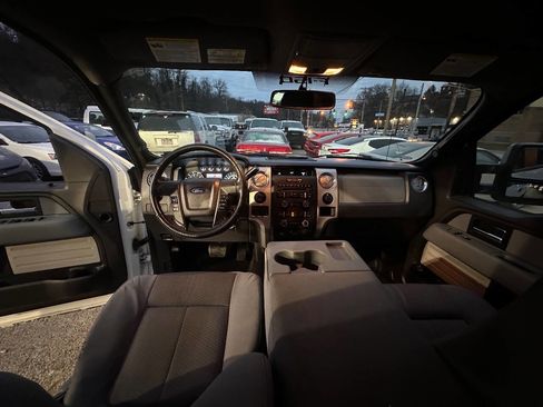 Used 2012 Ford F150 XLT w/ XLT Chrome Pkg image 10