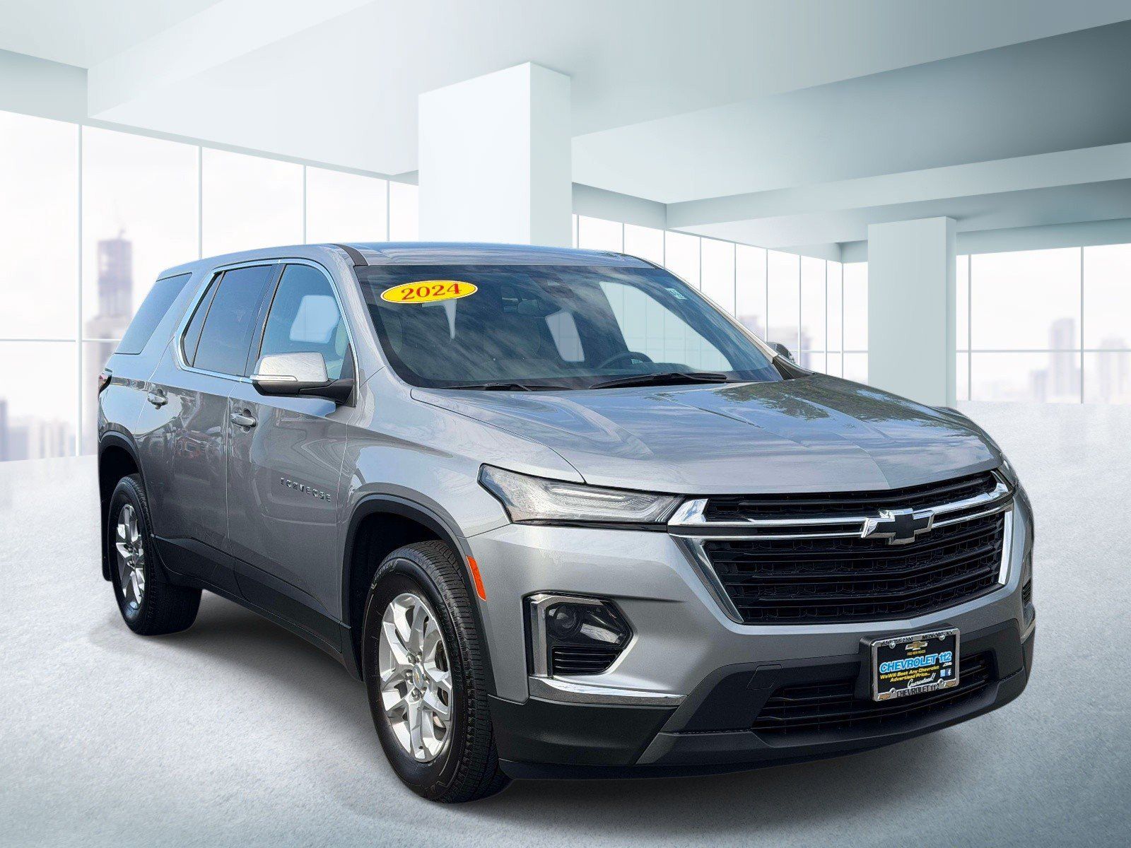 Used 2024 Chevrolet Traverse LS w/ Safety Package AWD/4WD image 3