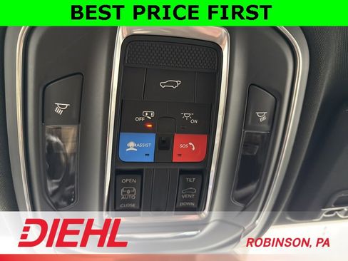 New 2026 Jeep Grand Cherokee Laredo image 32