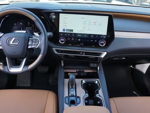 Certified 2025 Lexus RX 350 Premium image 28