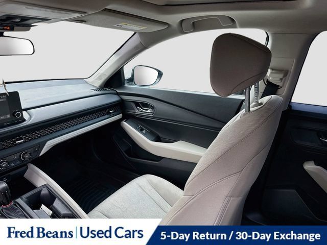 Used 2023 Honda Accord EX image 29