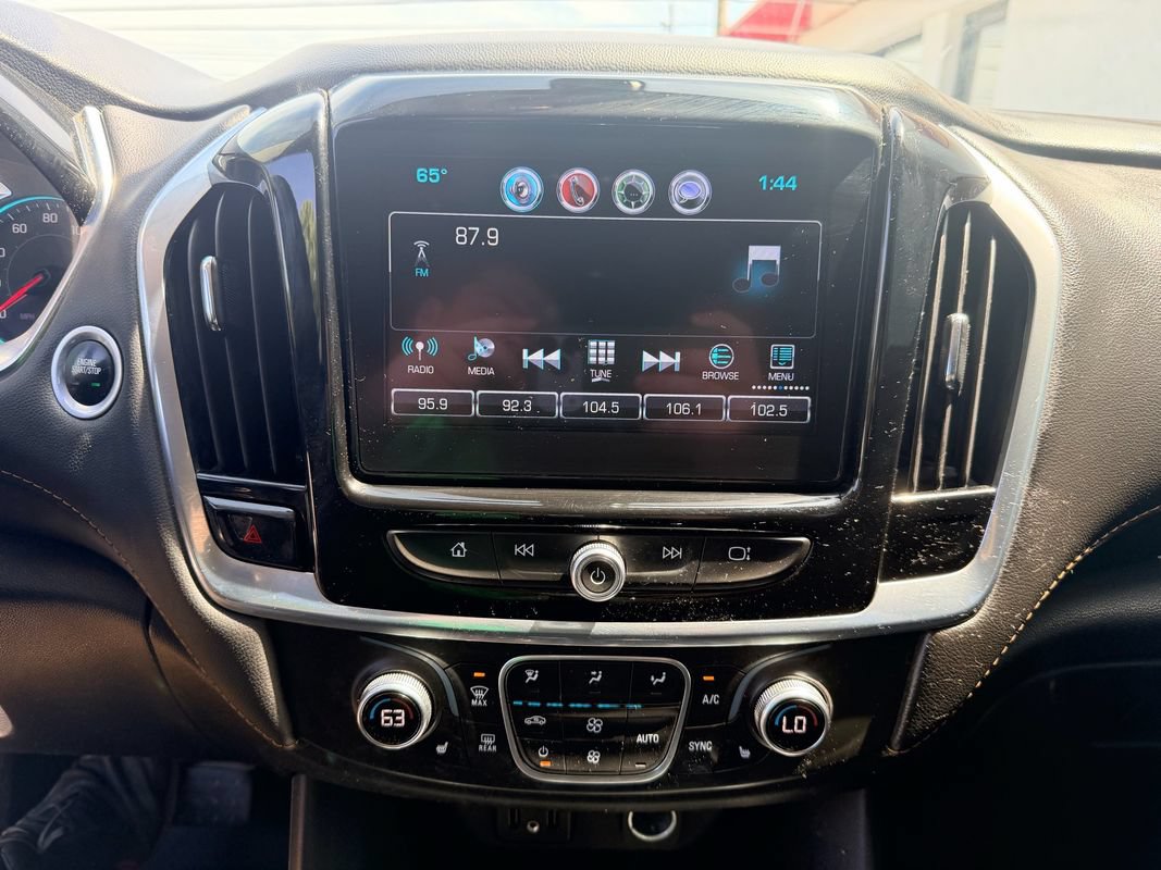 Used 2019 Chevrolet Traverse LT w/ LPO, Floor Liner Package AWD/4WD image 22