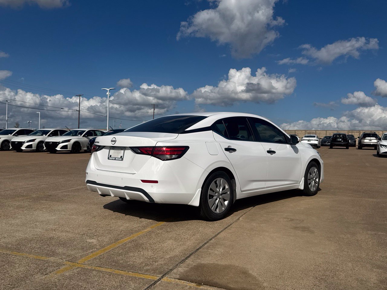 Used 2025 Nissan Sentra S FWD image 27