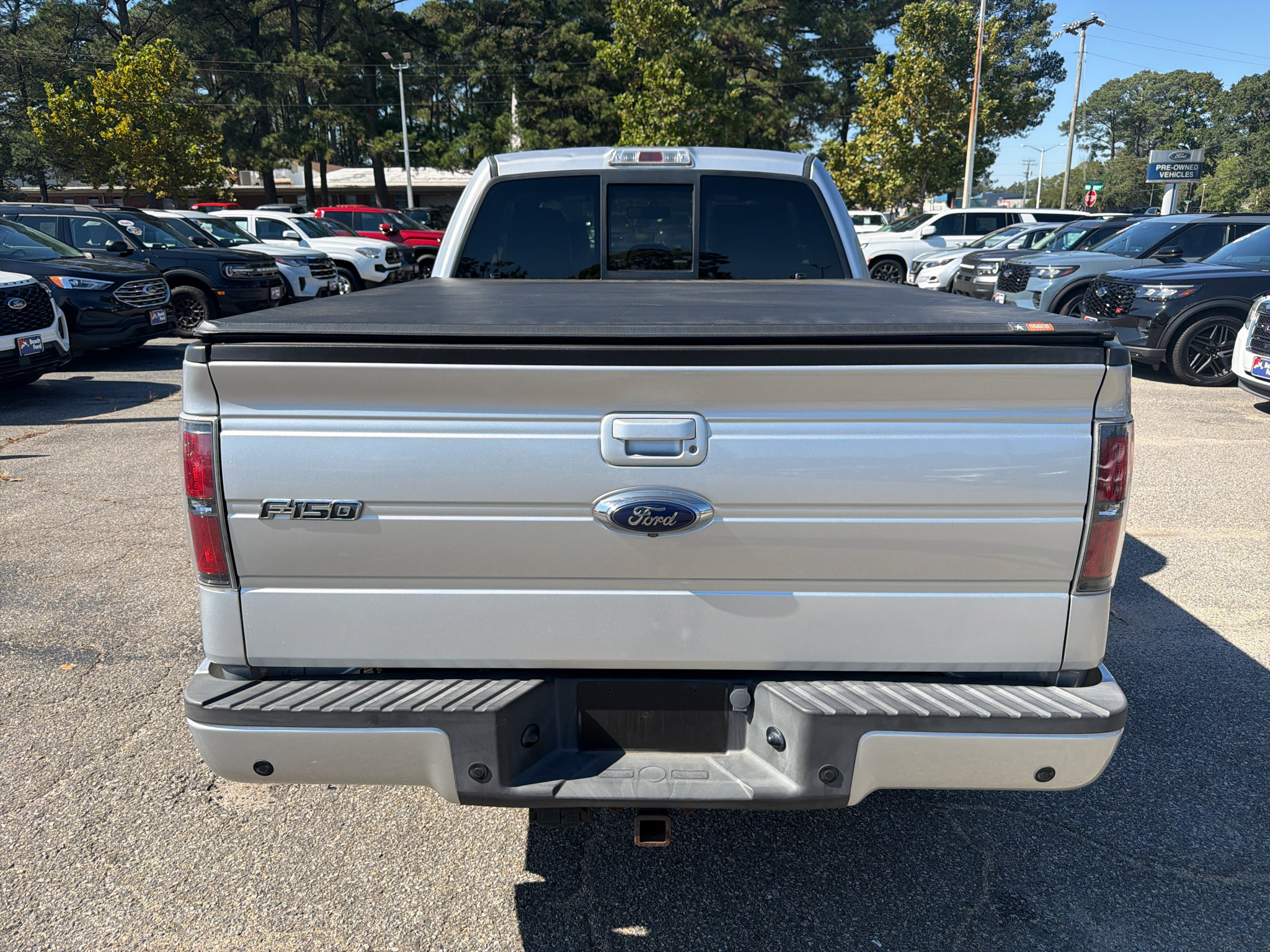 Used 2014 Ford F150 FX4 w/ Equipment Group 402A Luxury AWD/4WD image 6