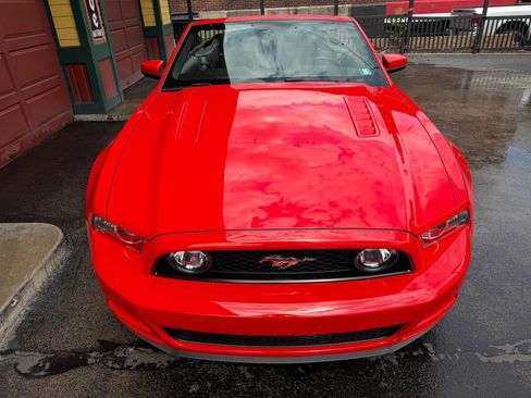 Used 2013 Ford Mustang GT w/ Security Pkg RWD image 18