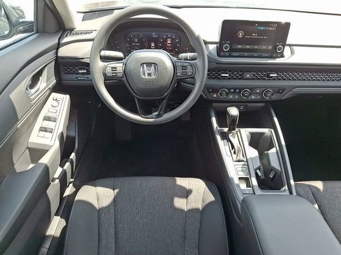 Certified 2023 Honda Accord EX image 8