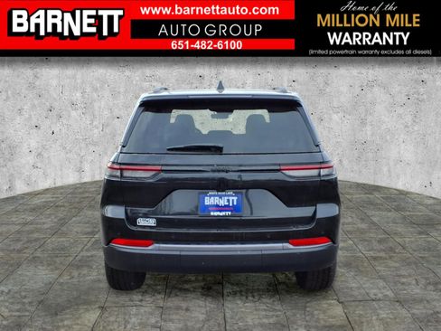 New 2026 Jeep Grand Cherokee Limited w/ Limited Altitude Package AWD/4WD image 4