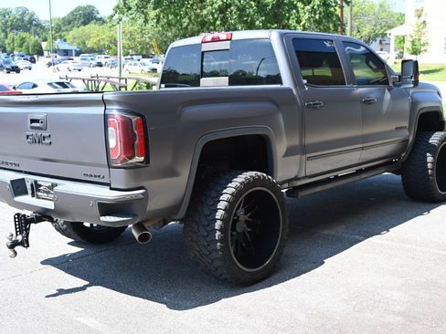 Used 2016 GMC Sierra 1500 Denali w/ Enhanced Driver Alert Package AWD/4WD image 4