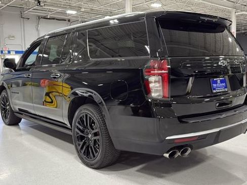 Used 2024 Chevrolet Suburban High Country image 7