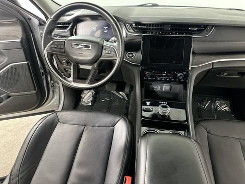 Used 2021 Jeep Grand Cherokee L Limited AWD/4WD image 18
