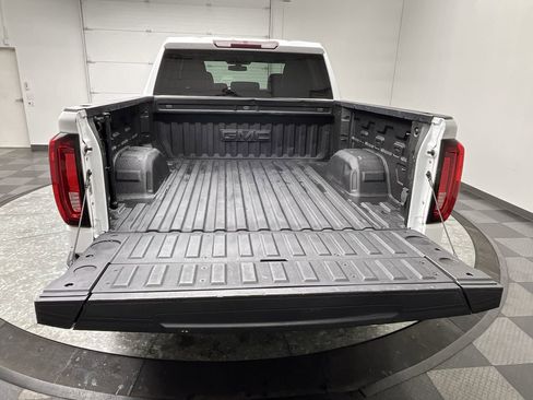 Used 2021 GMC Sierra 1500 SLT image 30