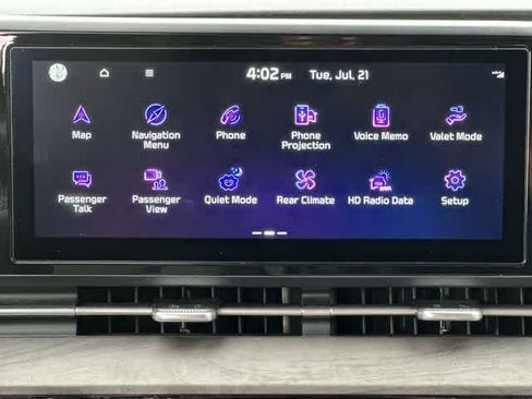 Used 2024 Kia Carnival EX FWD image 13