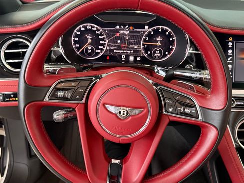 Used 2020 Bentley Continental GT image 33