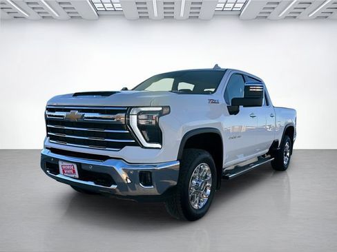 Used 2025 Chevrolet Silverado 2500 LTZ w/ LTZ Premium Package AWD/4WD image 8