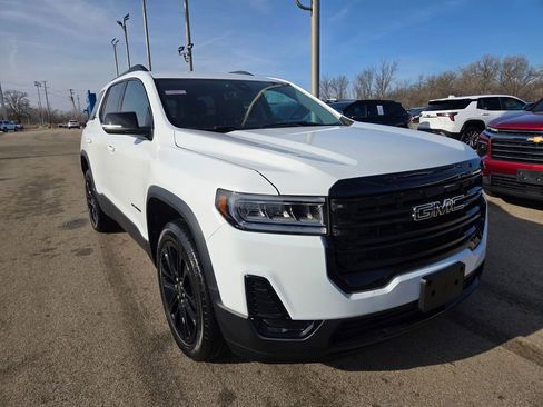 Used 2023 GMC Acadia SLE w/ Driver Convenience Package image 1