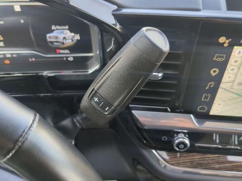 Used 2023 GMC Sierra 1500 Elevation image 19