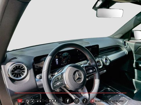 Used 2022 Mercedes-Benz GLB 250 image 12