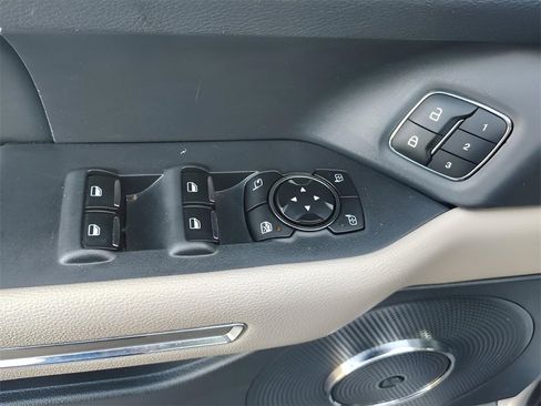 Used 2024 Ford Expedition Max Limited image 9