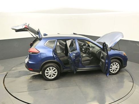 Used 2020 Nissan Rogue S image 71