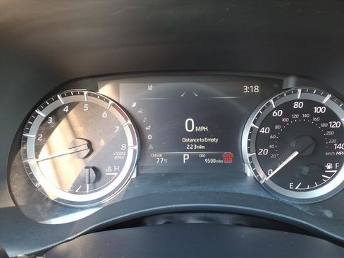 Certified 2024 Toyota Highlander LE image 14