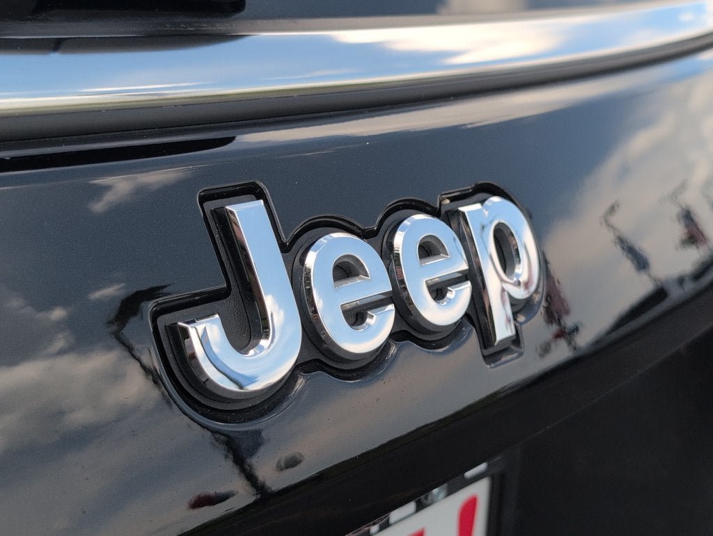 Used 2025 Jeep Compass Sport AWD/4WD image 6