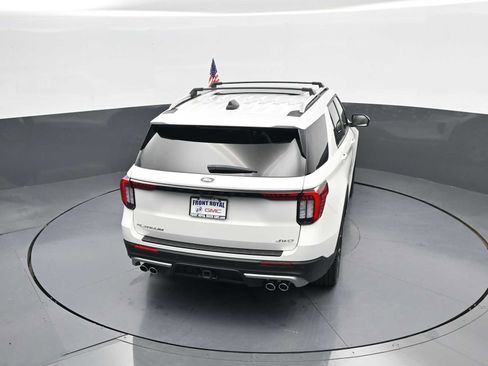 Used 2025 Ford Explorer Platinum w/ Ultimate Package image 30