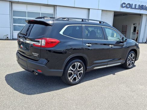 Used 2024 Subaru Ascent Touring AWD/4WD image 9