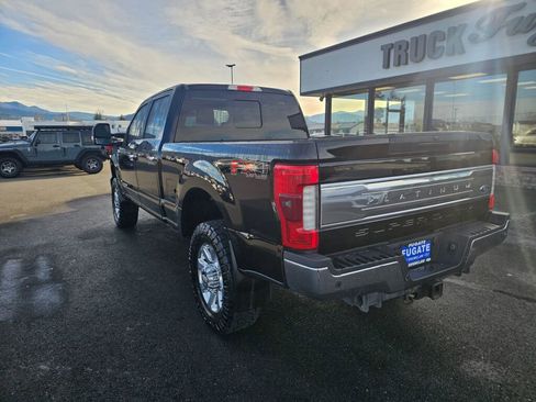 Used 2017 Ford F350 Platinum w/ FX4 4x4 Off Road Package image 9