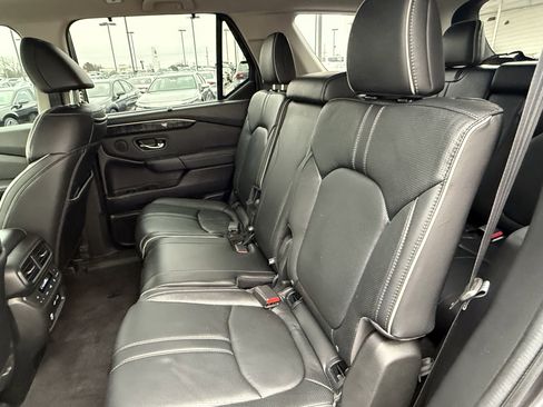 Used 2023 Honda Pilot Elite image 7