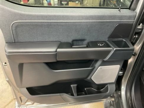 Used 2025 Ford F150 Lariat AWD/4WD image 13
