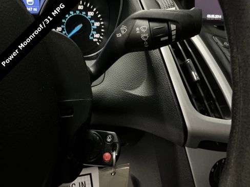 Used 2014 Ford Focus SE image 21