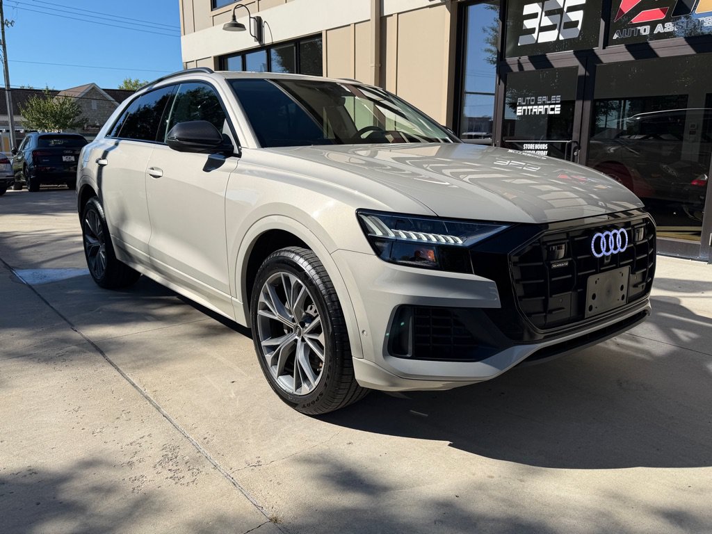 Used 2023 Audi Q8 Premium w/ Convenience Package AWD/4WD image 3