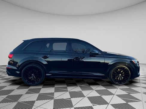 Certified 2025 Audi SQ7 Prestige w/ Prestige Package image 6