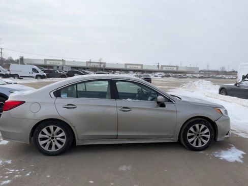 Used 2017 Subaru Legacy 2.5i Premium image 4
