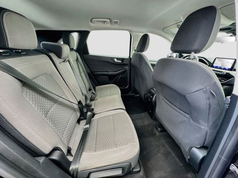 Used 2021 Ford Escape SE w/ SE Sport Appearance Package FWD image 18