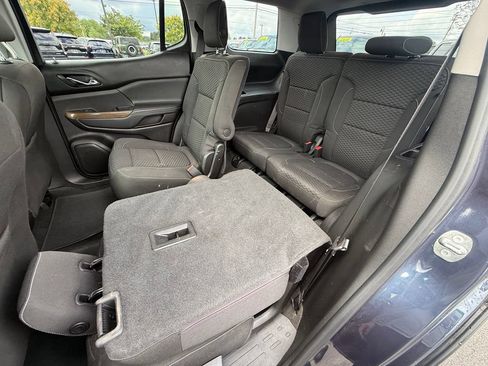 Used 2018 GMC Acadia SLE AWD/4WD image 16