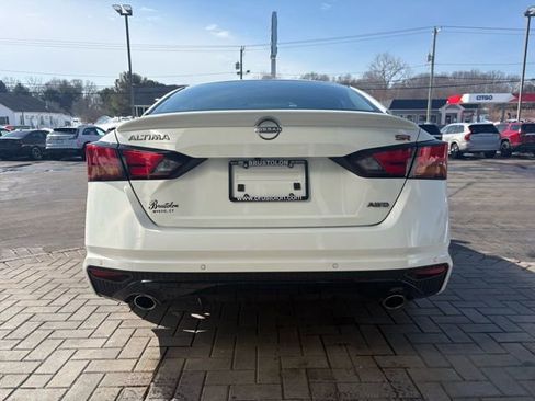 Used 2025 Nissan Altima 2.5 SR image 14