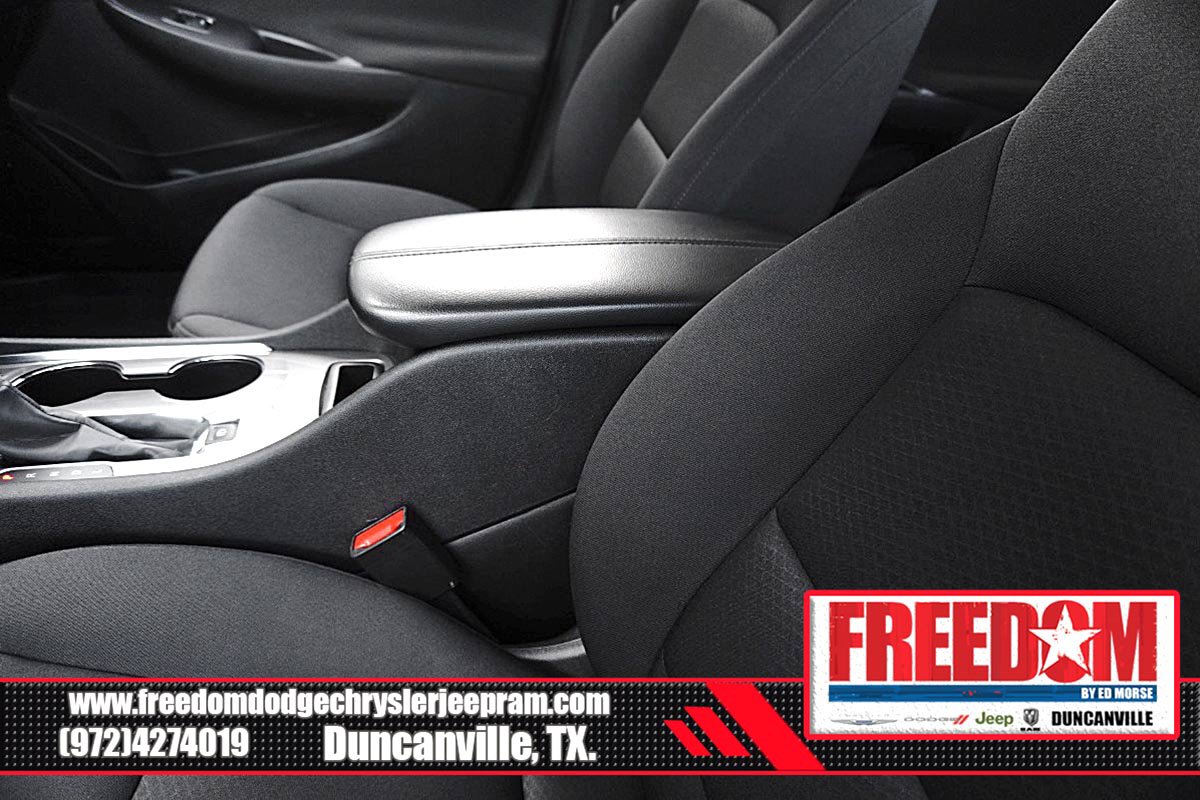 Used 2025 Chevrolet Malibu LT FWD image 34