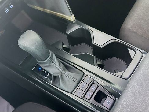 Used 2025 Toyota Camry LE w/ Convenience Package FWD image 19