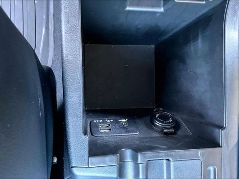 Used 2019 Subaru Crosstrek 2.0i Limited w/ Moonroof Package w/Navigation image 37