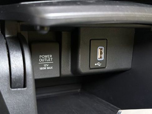 Used 2018 Honda Accord LX image 29