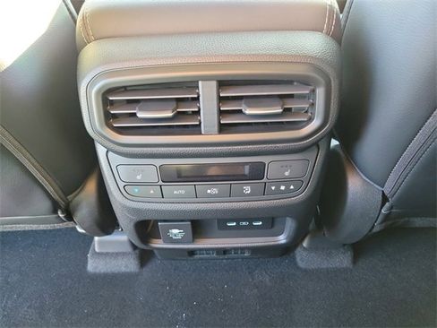 New 2025 Honda Pilot Elite image 11