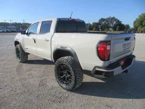 New 2026 GMC Canyon AT4 w/ Technology Plus Package AWD/4WD image 10