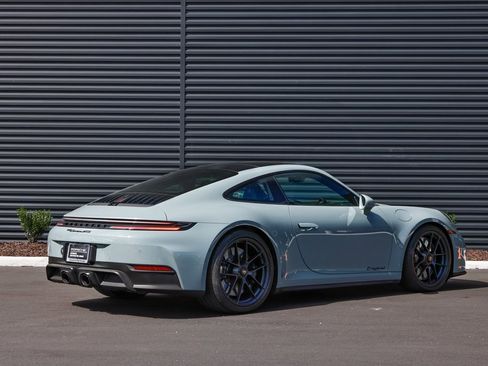 Certified 2025 Porsche 911 Carrera 4 GTS image 7